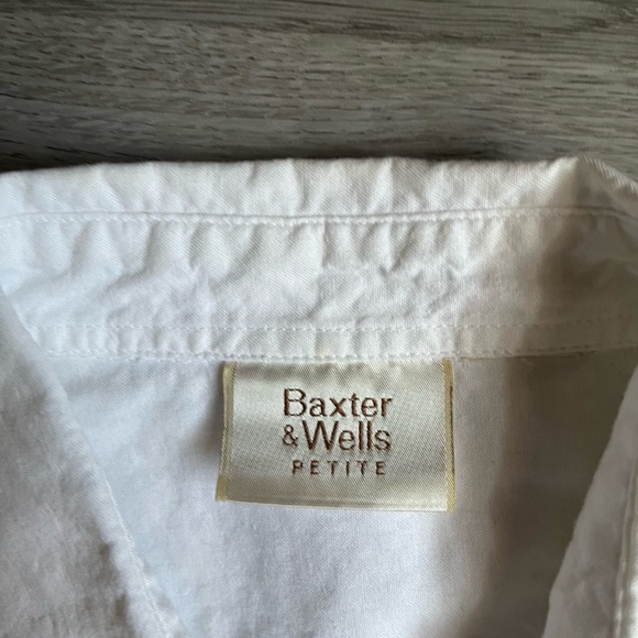 White Garden-themed Embroidered Blouse Small/Petite - Picture 5 of 5